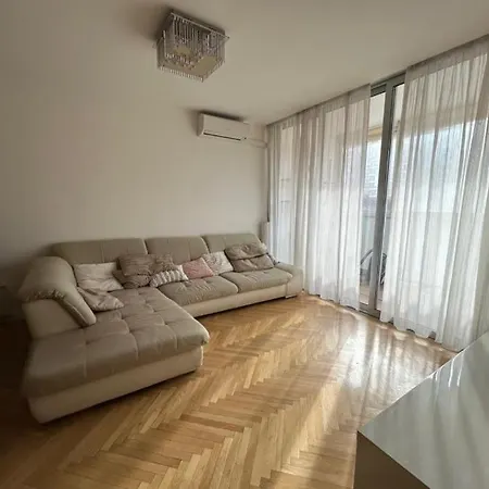 Апартаменти For Family - Getaldica